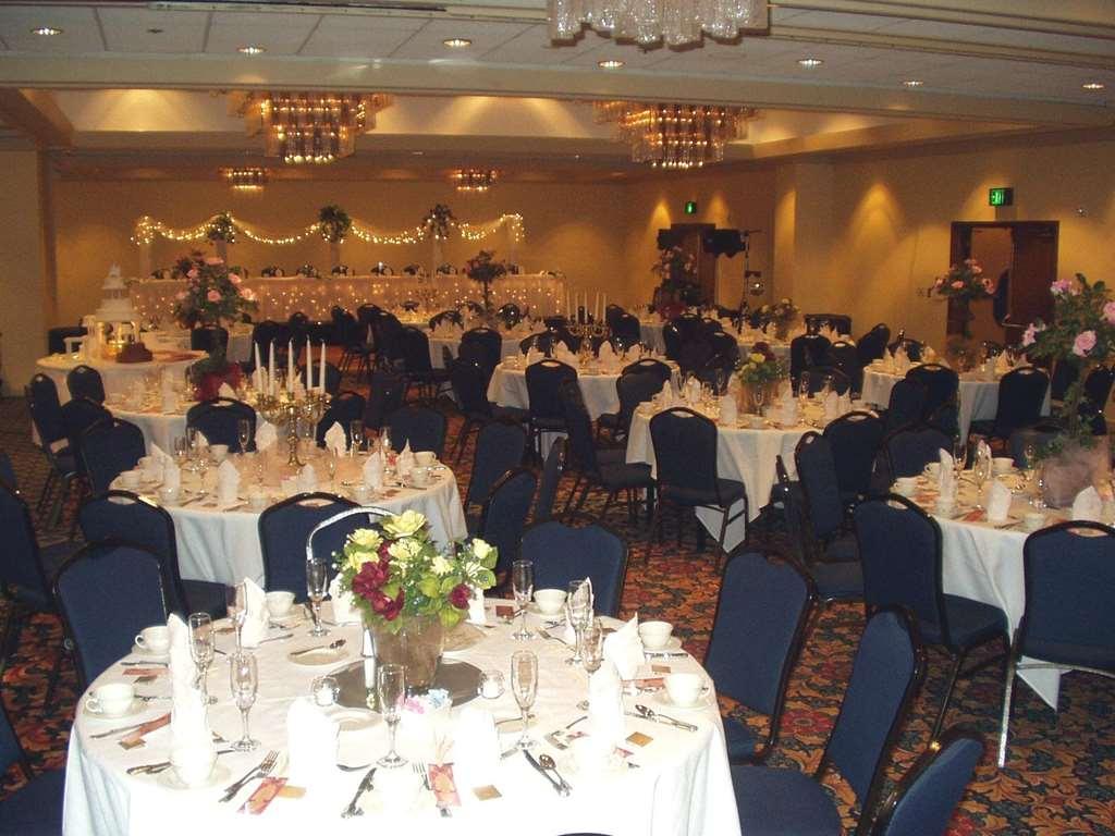Doubletree By Hilton Hotel & Executive Meeting Center Omaha-Downtown Ανέσεις φωτογραφία
