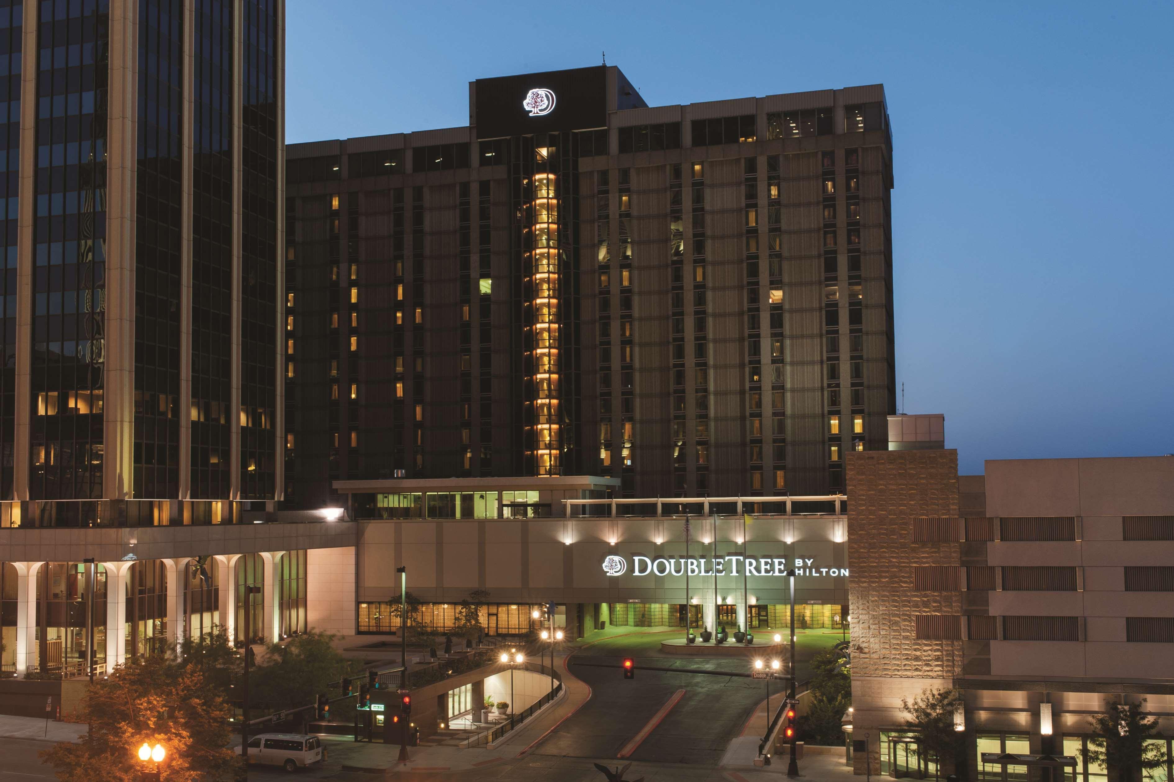 Doubletree By Hilton Hotel & Executive Meeting Center Omaha-Downtown Εξωτερικό φωτογραφία