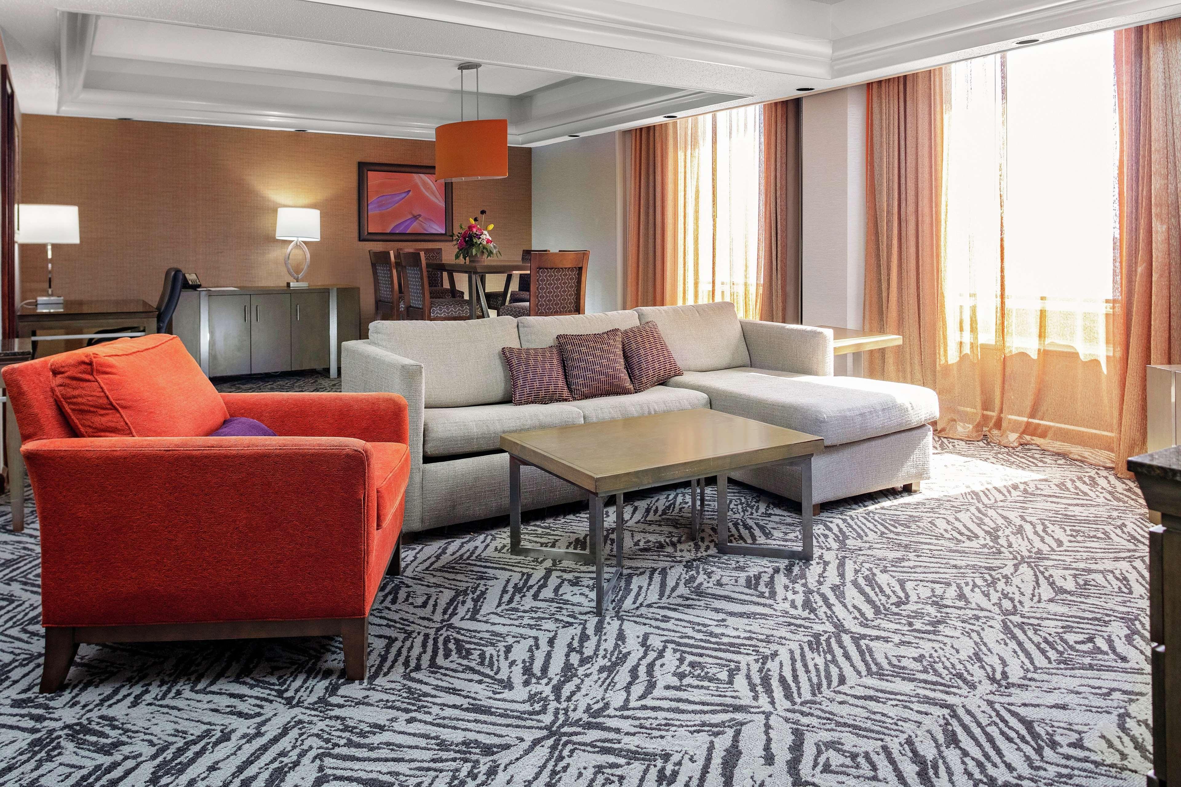 Doubletree By Hilton Hotel & Executive Meeting Center Omaha-Downtown Εξωτερικό φωτογραφία
