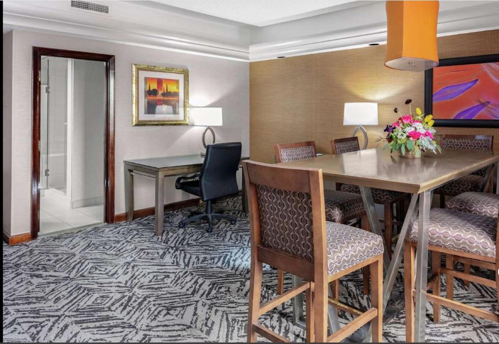 Doubletree By Hilton Hotel & Executive Meeting Center Omaha-Downtown Εξωτερικό φωτογραφία