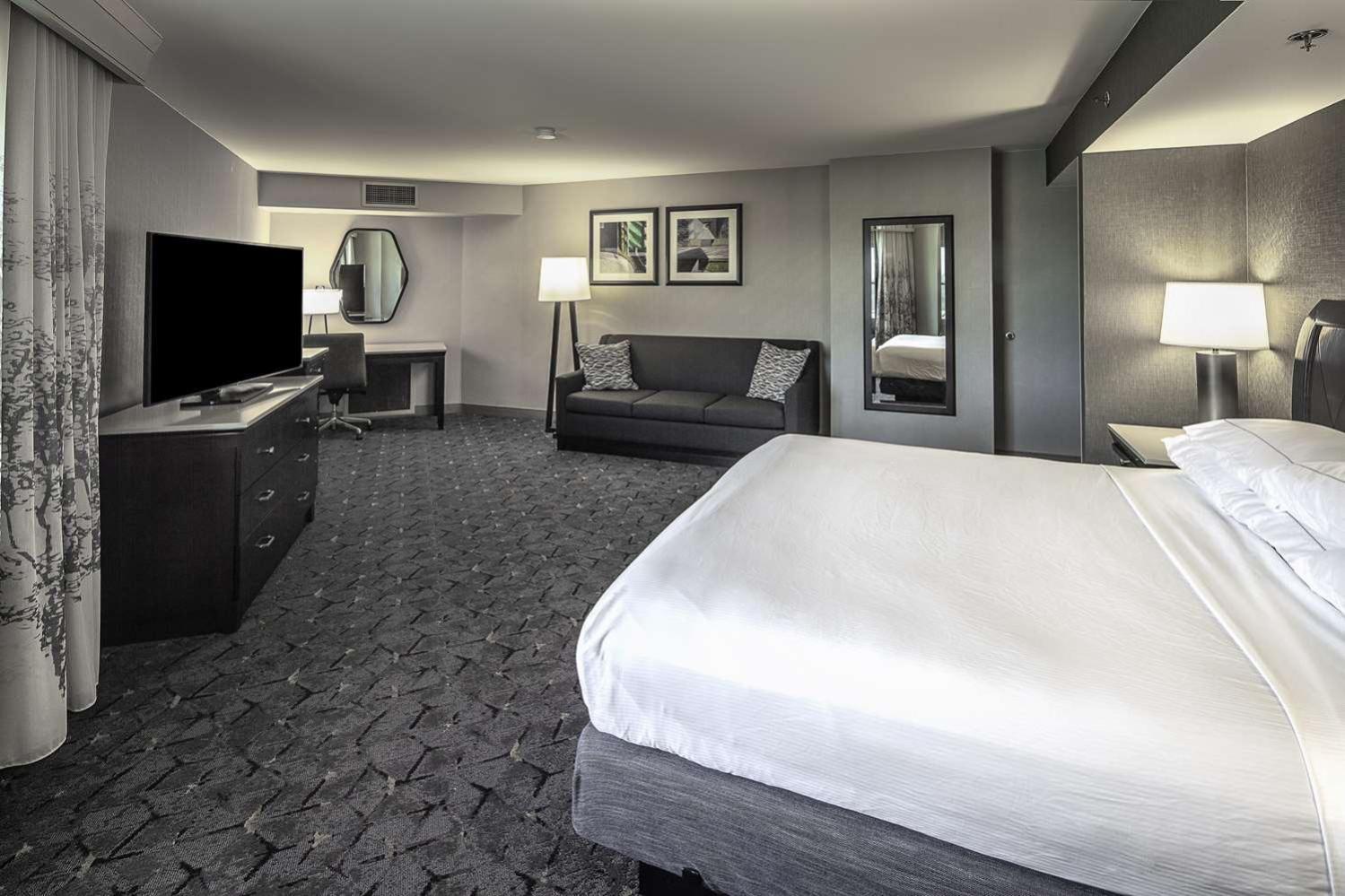 Doubletree By Hilton Hotel & Executive Meeting Center Omaha-Downtown Εξωτερικό φωτογραφία