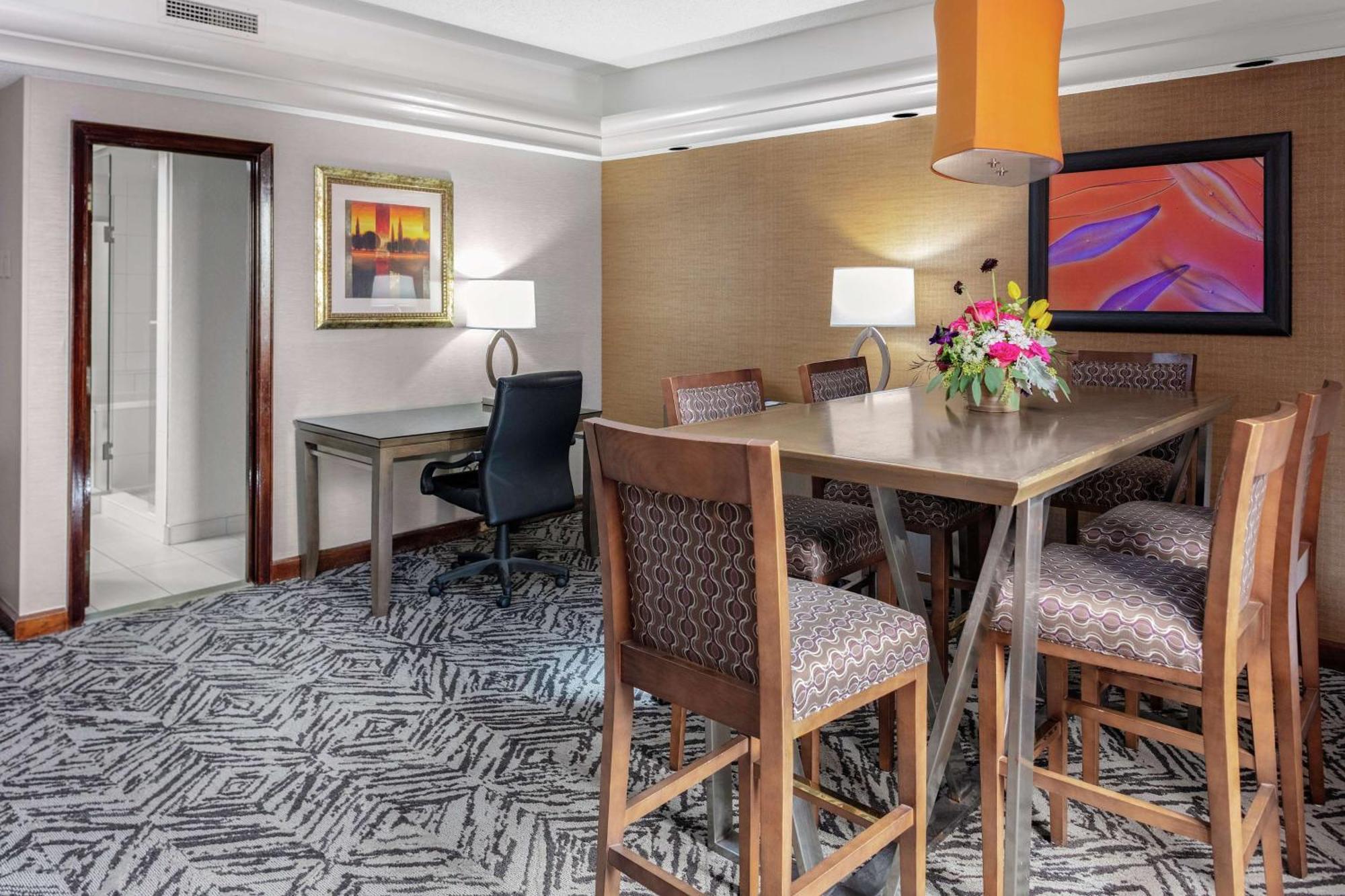 Doubletree By Hilton Hotel & Executive Meeting Center Omaha-Downtown Εξωτερικό φωτογραφία