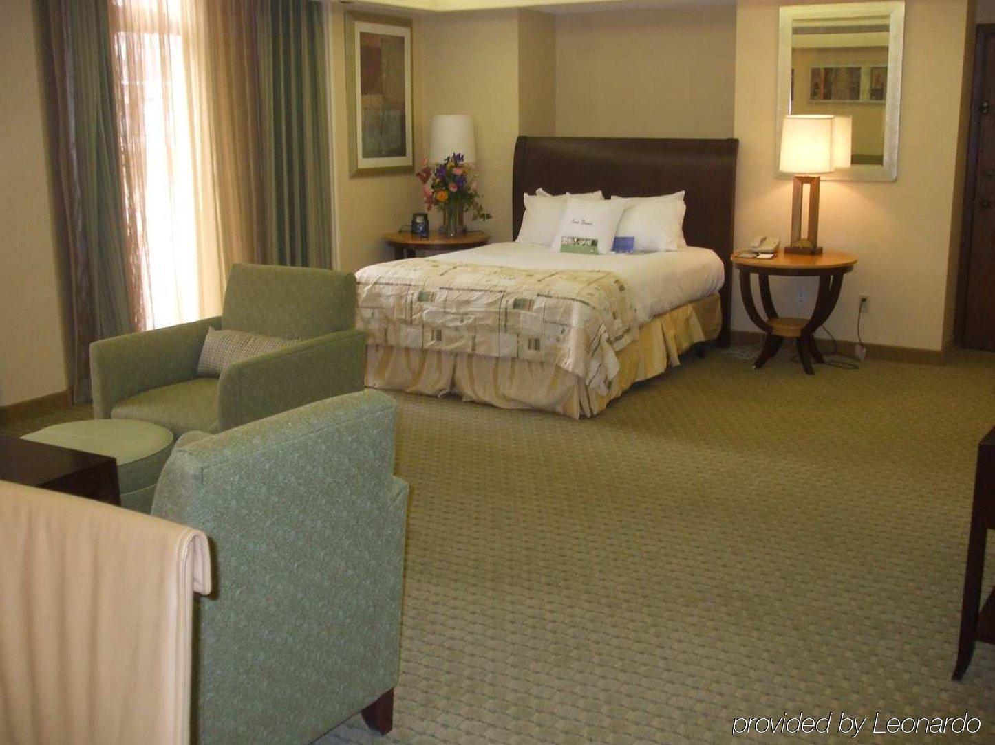 Doubletree By Hilton Hotel & Executive Meeting Center Omaha-Downtown Δωμάτιο φωτογραφία