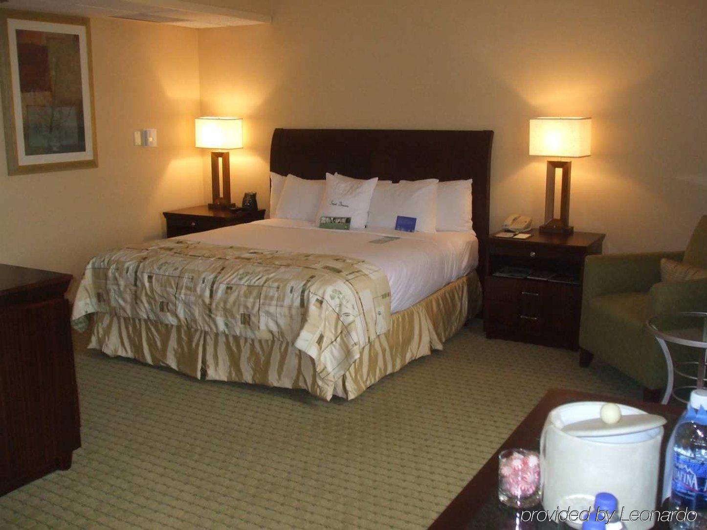 Doubletree By Hilton Hotel & Executive Meeting Center Omaha-Downtown Δωμάτιο φωτογραφία